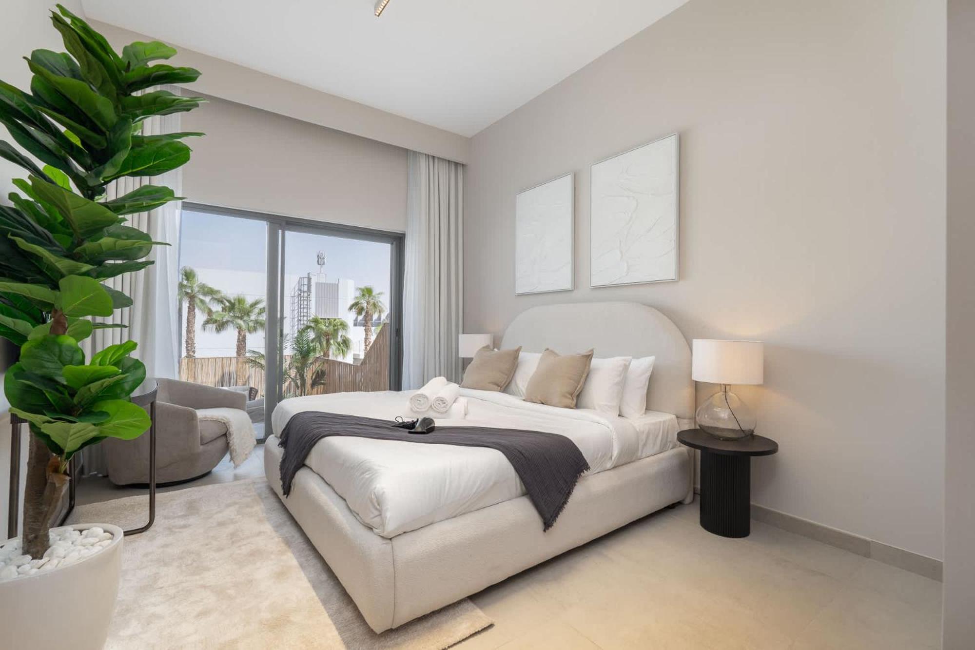 Classy 4-bedroom With Spacious Balcony In Nad Al Sheba فيلة *