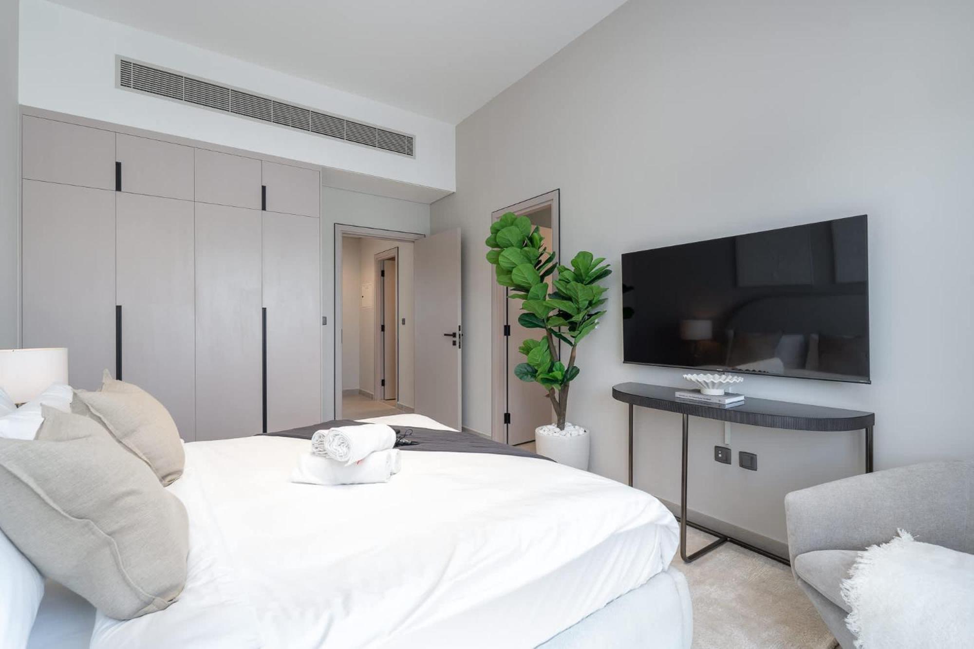 Classy 4-bedroom With Spacious Balcony In Nad Al Sheba فيلة