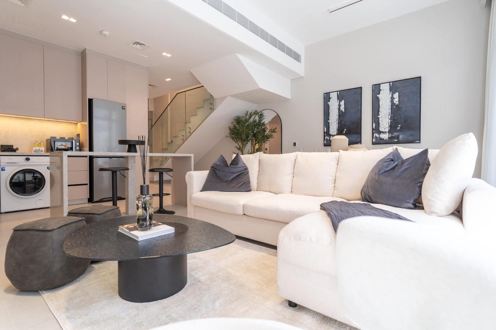 Classy 4-bedroom With Spacious Balcony In Nad Al Sheba Dubai